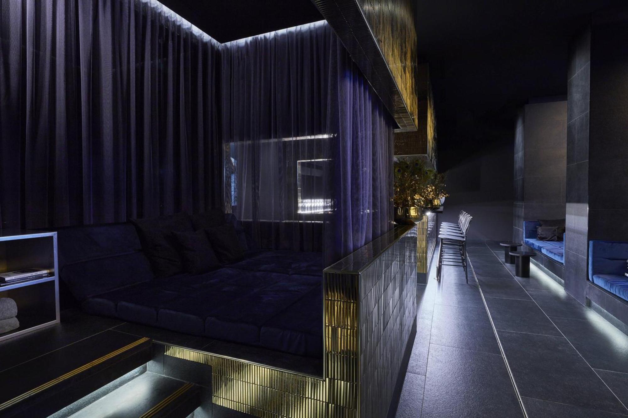 Roomers Munich, Autograph Collection Exterior foto The interior of the nightclub