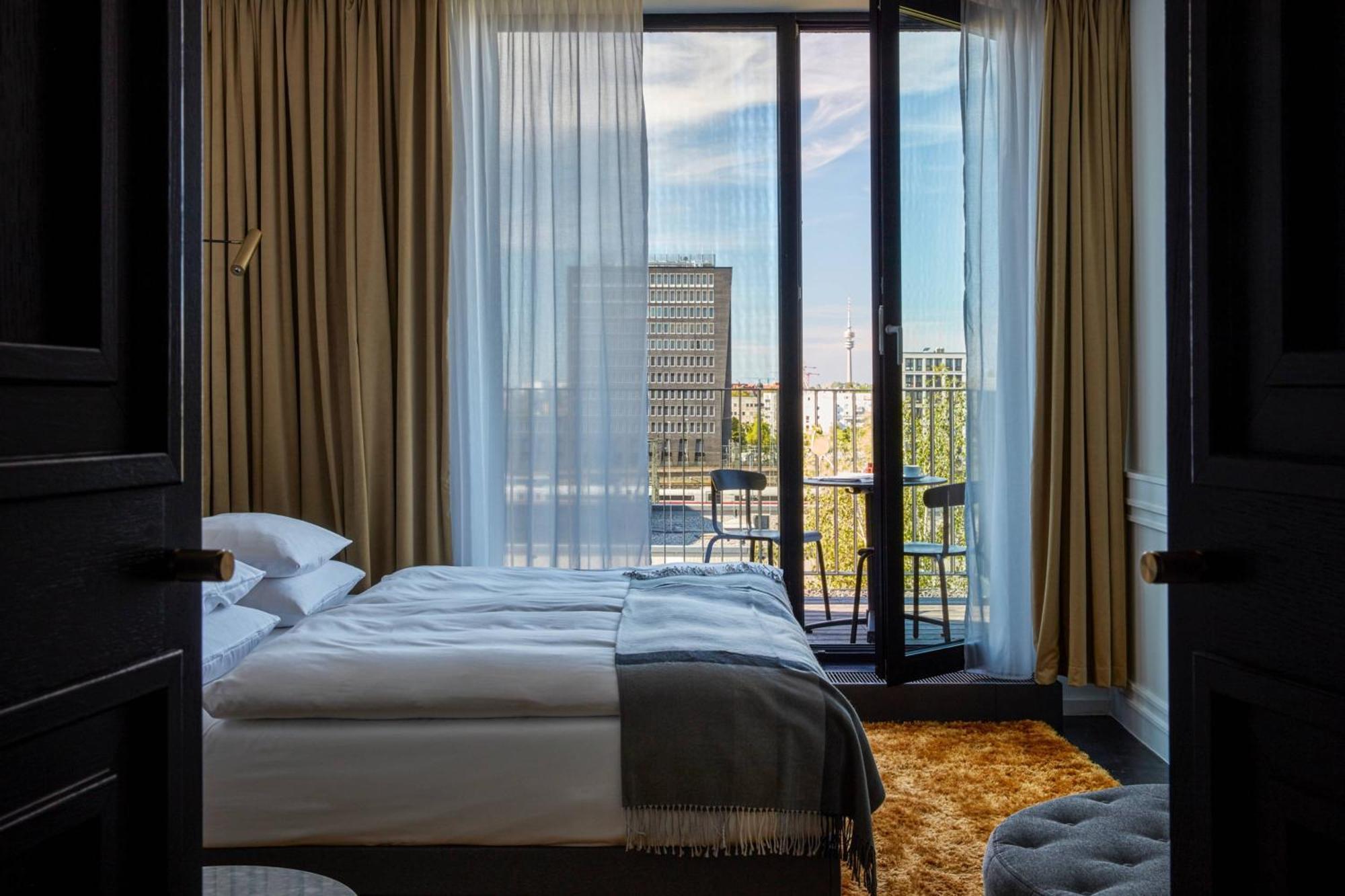 Roomers Munich, Autograph Collection Exterior foto A room at the hotel